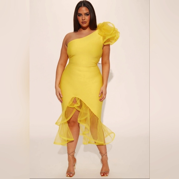 Fashion Nova Bandage Midi Dress - Picture 2 of 8
